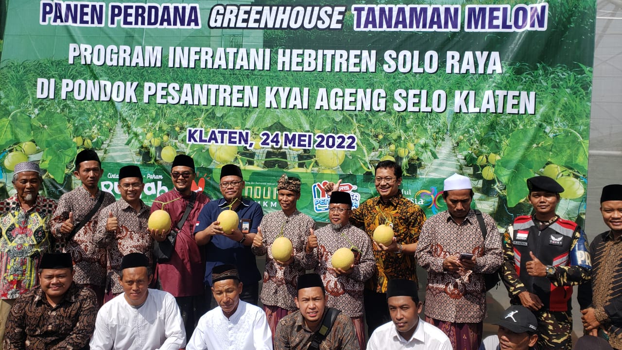 Pertama di Jawa Tengah, Panen Melon Inthanon Program Green House HEBITREN Solo Raya tingkatkan Ekonomi Pesantren