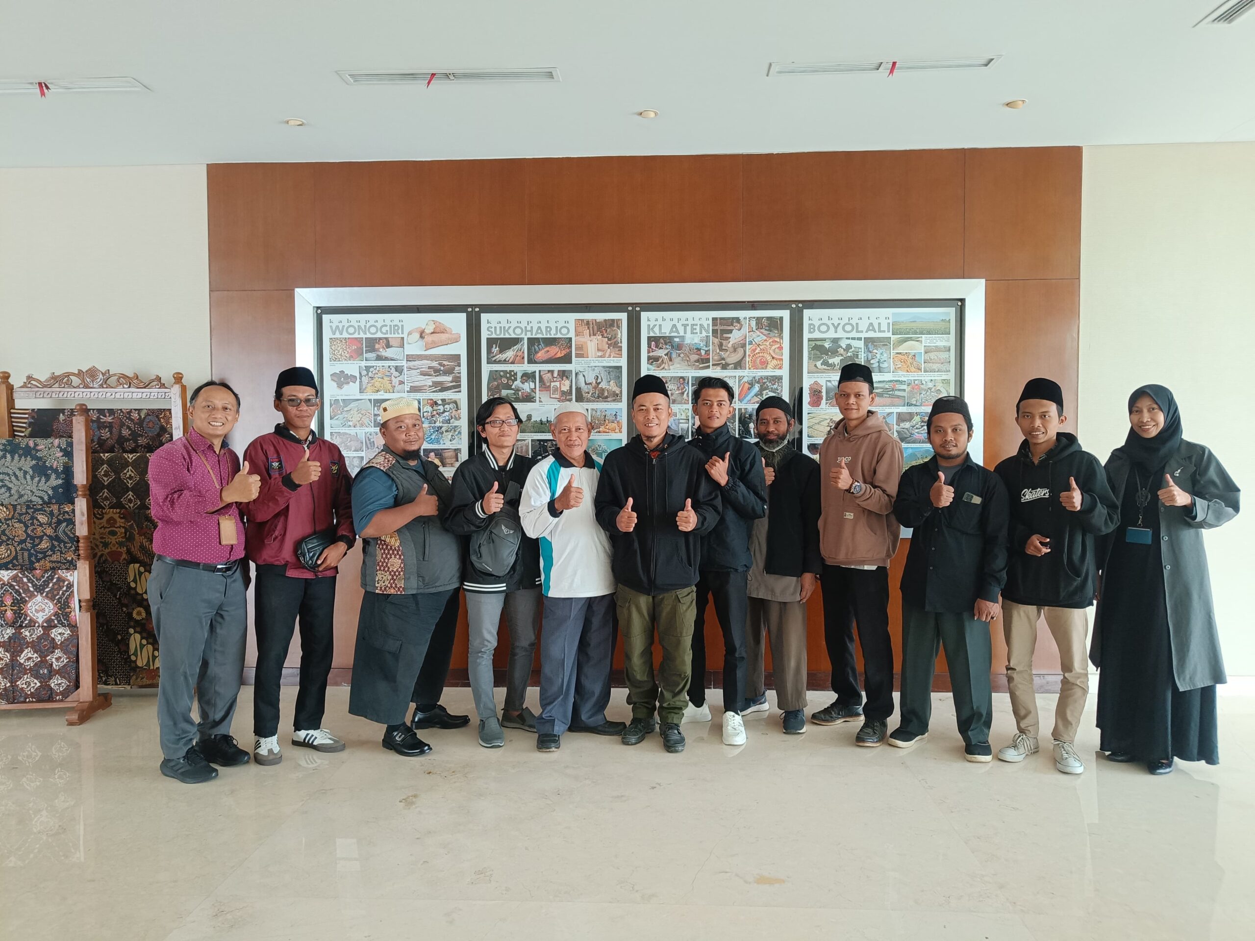 10 Pesantren Unggulan HEBITREN Solo Raya Siap Beraksi di Pelatihan INFRATANI Greenhouse DEKS BI